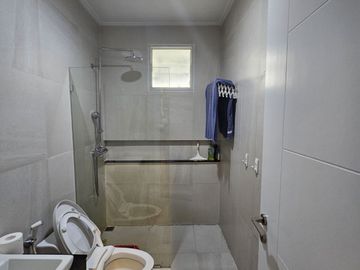 DI JUAL RUMAH CANTIK DI RIVER VALEY LEBAK BULUS JAKARTA SELATAN