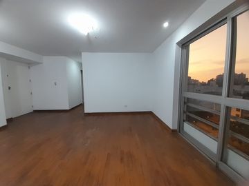 VENDO DEPARTAMENTO 84 MTS2 3 DORMITORIOS PISO 7 MIRAFLORES