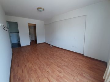 DEPARTAMENTO MIRAFLORES 03 DORM EN VENTA