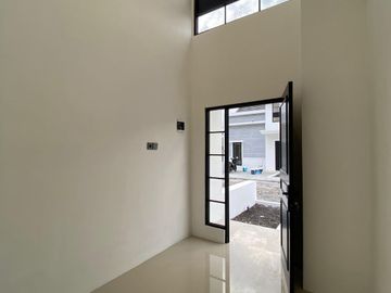 Rumah Kebraon Baru Gress Taman Jivva Stok Terbatas Modern Strategis dkt Wiyung Menganti