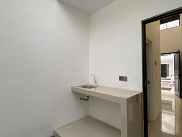 Rumah Kebraon Baru Gress Taman Jivva Stok Terbatas Modern Strategis dkt Wiyung Menganti