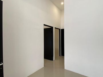 Rumah Taman Jivva Kebraon 2 Lantai Baru Gress Langka dkt Wiyung Menganti