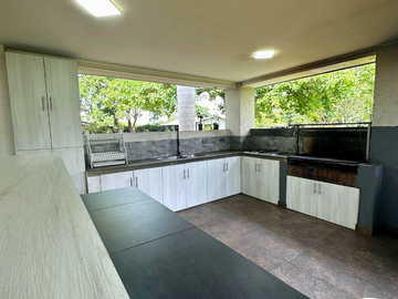 VENDO HERMOSA FINCA EN SANTA ELENA CERRITO DE 6400 MTR2
