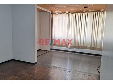 Venta Casa Como Terreno En Pueblo Libre Cerca A Av. Bolívar Y Sucre.