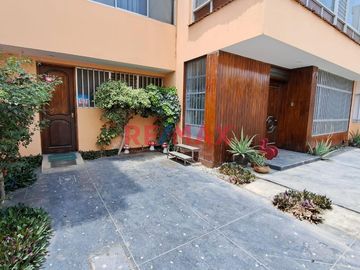 Venta Casa Como Terreno En Pueblo Libre Cerca A Av. Bolívar Y Sucre.