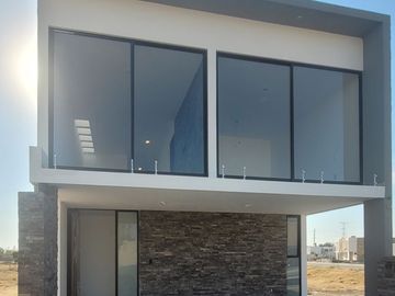 VENTA DE CASA EN EL MAYORAZGO, LEÓN, GTO.