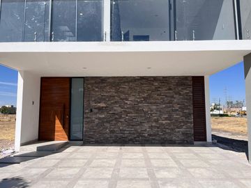 VENTA DE CASA EN EL MAYORAZGO, LEÓN, GTO.