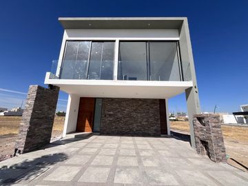 VENTA DE CASA EN EL MAYORAZGO, LEÓN, GTO.
