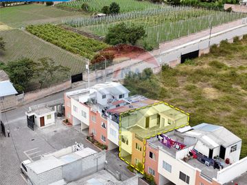 CASA DE VENTA EN CARANQUI - CONJUNTO LOS ALMENDROS, IBARRA