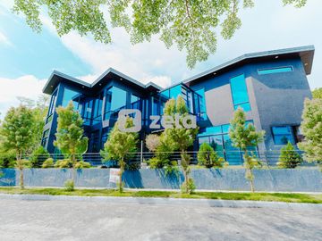 For Sale: Corner House in Xavier Estates, Uptown CDO ✨