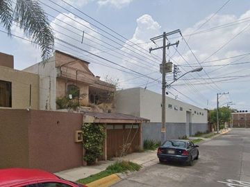 VENTA DE CASA CALLE HOLANDA LOS LAURELES ZAMORA DE HIDALGO MICHOACAN