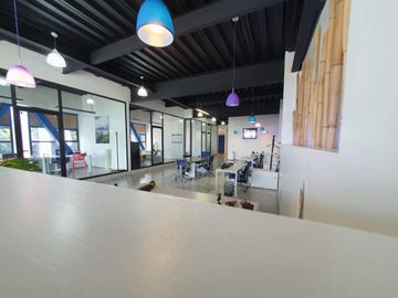 EDIFICIO CORPORATIVO EN VENTA EN METEPEC