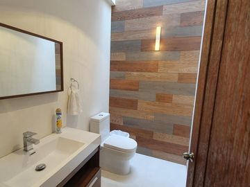 EDIFICIO CORPORATIVO EN VENTA EN METEPEC
