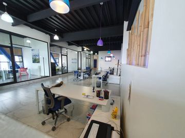 EDIFICIO CORPORATIVO EN VENTA EN METEPEC