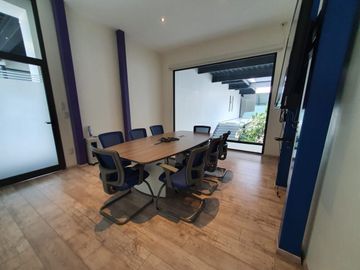 EDIFICIO CORPORATIVO EN VENTA EN METEPEC