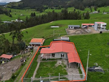 CHALET DE VENTA, AMOBLADO, Sector Trankapamba C1451