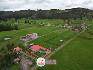 CHALET DE VENTA, AMOBLADO, Sector Trankapamba C1451
