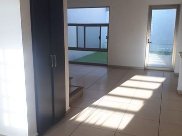 CASA EN VENTA FRACCIONAMIENTO PORTON CAÑADA ZONA NORTE