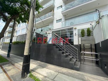 Alquiler De Departamento San Isidro Urb. Corpac.