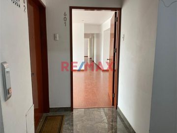 Alquiler De Departamento San Isidro Urb. Corpac.