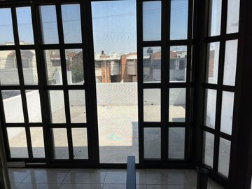 Casa en Venta Remate arreglada lista para Escriturar