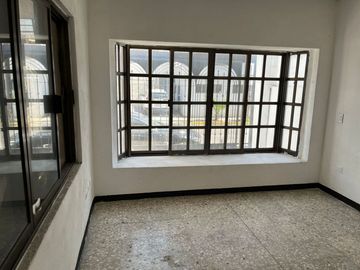 Casa en Venta Remate arreglada lista para Escriturar