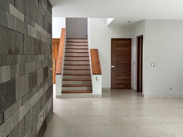 Casa en Venta en Arauca 1 Zona Real Zapopan