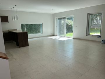 Casa en Venta en Arauca 1 Zona Real Zapopan