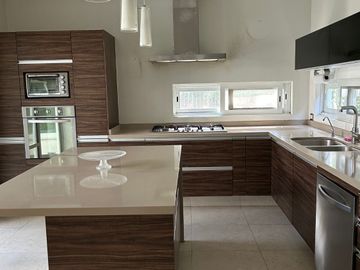 Casa en Venta en Arauca 1 Zona Real Zapopan