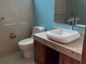 Casa en Venta en Arauca 1 Zona Real Zapopan
