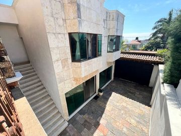 VENTA CASA ROOF GARDEN, TERRAZA Y BALCÓN EN AHUATEPEC CUERNAVACA CAS_5077 CUE/DL