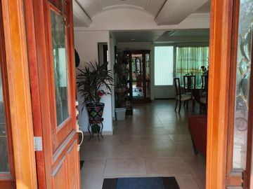 Casa estilo Californiano en Venta a 5 min del Centro de Tepotzotlán