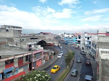 🏡 DEPARTAMENTO EN SANGOLQUÍ – VISTA PANORÁMICA Y JACUZZI