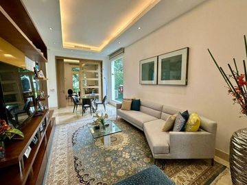En venta moderna y lujosa casa en Aires del Batan, Samborondon