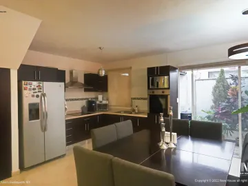 CASA EN VENTA EN EL FRACCIONAMIENTO DORADO