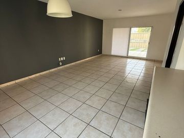 Preciosa casa en Villas de Irapuato