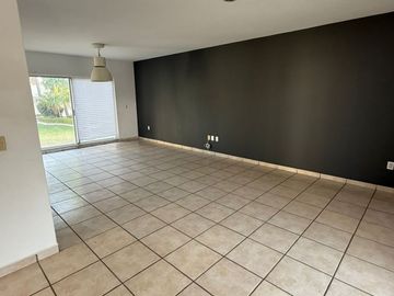 Preciosa casa en Villas de Irapuato