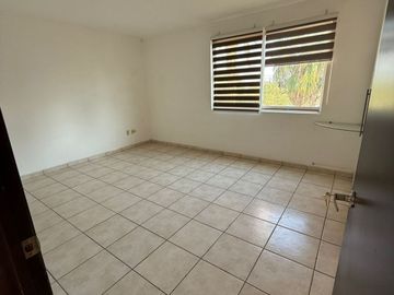 Preciosa casa en Villas de Irapuato