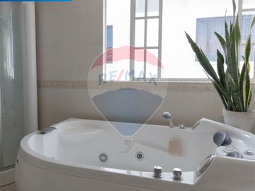CASA DE VENTA EN LA QUINTA - IBARRA