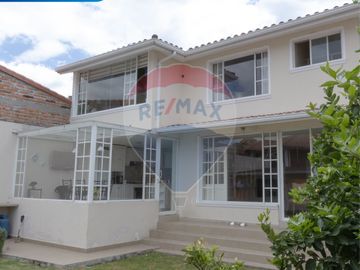 CASA DE VENTA EN LA QUINTA - IBARRA