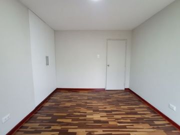 Dpto. Frente a Parque Reducto Vta. $169,000 Miraflores 3 Dormitorio 1 Cochera A.C. 130 mt.