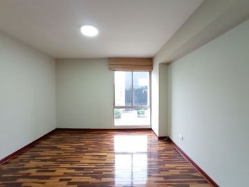 Dpto. Frente a Parque Reducto Vta. $169,000 Miraflores 3 Dormitorio 1 Cochera A.C. 130 mt.