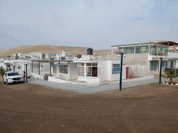 Vendo casa 300 m2 en el condominio Isla del Sol Cerro Azul Cañete