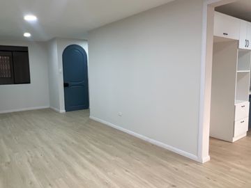 VENTA DEPARTAMENTO 2 PISO. AV. CARRION CERCA UNT