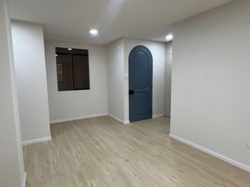 VENTA DEPARTAMENTO 2 PISO. AV. CARRION CERCA UNT