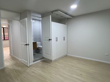 VENTA DEPARTAMENTO 2 PISO. AV. CARRION CERCA UNT