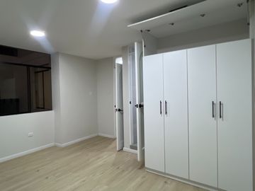 VENTA DEPARTAMENTO 2 PISO. AV. CARRION CERCA UNT