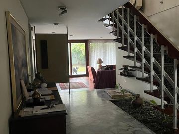 Casa Comercial en Av Benavides, Miraflores – ¡Ideal Para Tu Negocio!