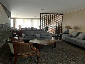 Casa Comercial en Av Benavides, Miraflores – ¡Ideal Para Tu Negocio!
