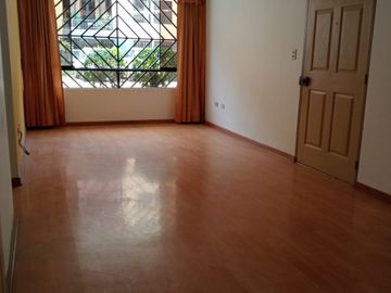 VENTA DPTO PRIMER PISO PLAZA NORTE